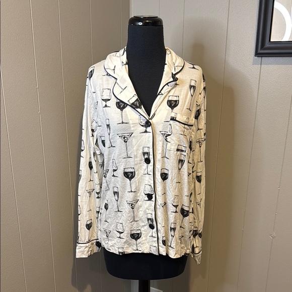 PJ Salvage Women’s Small Black and White Cocktail Print Pajama Top - Picture 1 of 5